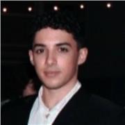 Estudiante graduado de bachillerato para dar clase de Español a extranjeros